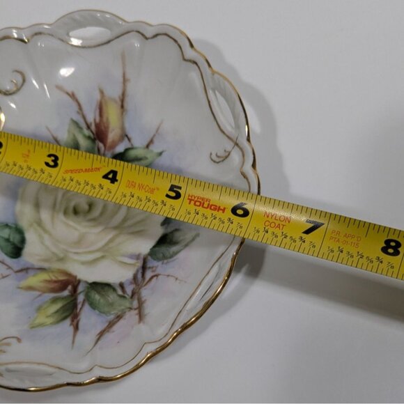 Hand-Painted Porcelain Plate White Rose Design Gold Trim Vintage - Picture 5 of 6
